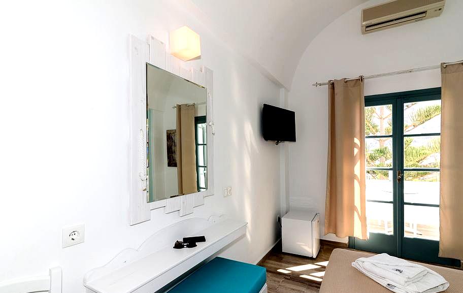 Iris Boutique Hotel